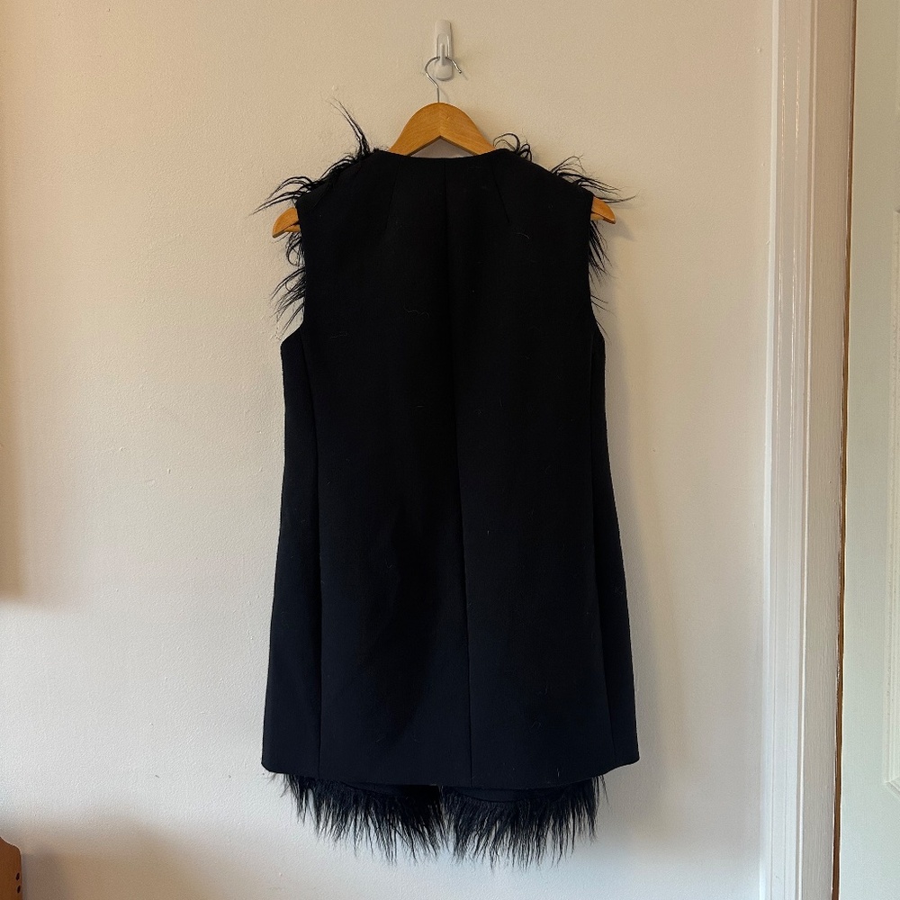 Theory Nyma Shaggy Long Vest in Black Faux Fur | Size Small - Picture 6 of 9